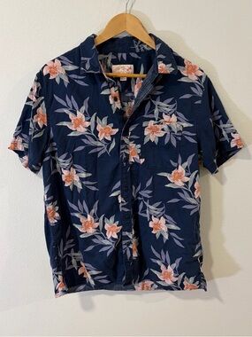 American Eagle Outfitters Navy Floral Short-Sleeve Button-Up
